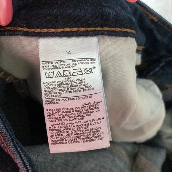 Old Navy Plus Size Mid-Rise Rockstar Super-Skinny Jeans - Picture 10 of 11